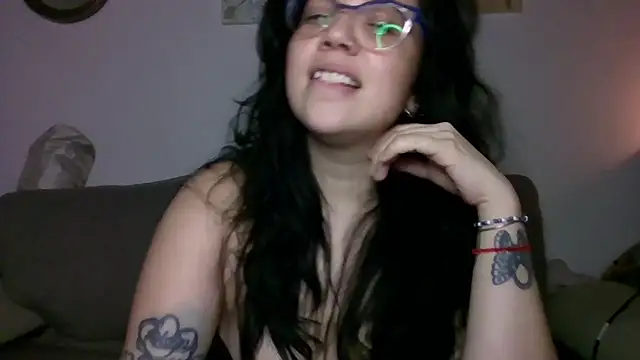 GypsyMamacita webcam