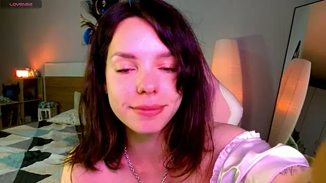 Maya_Campbell webcam