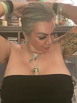 dieseldame1313 webcam