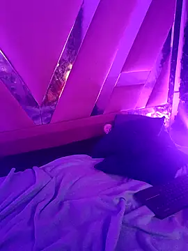 CataliinaSanttana's room