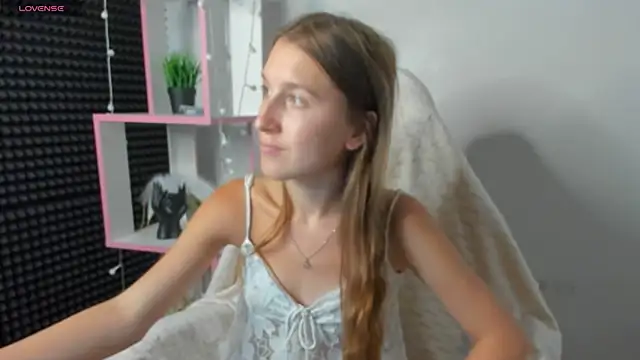 Xenia_paradise live cam on StripChat