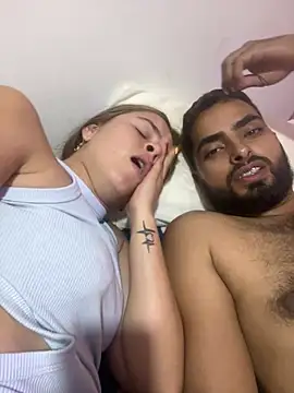 Jouemandannie live cam on StripChat
