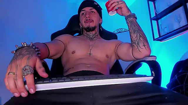 the_beast_master_ webcam