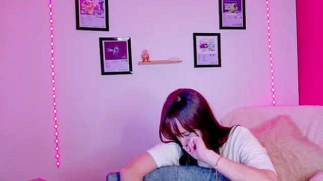 Natha_Ramirez live cam on StripChat