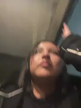 Aly_96 webcam