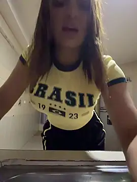 jenn_fit live cam on StripChat