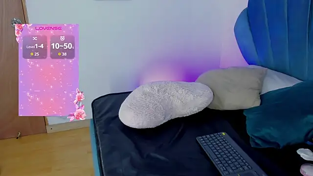 EmilySumer webcam