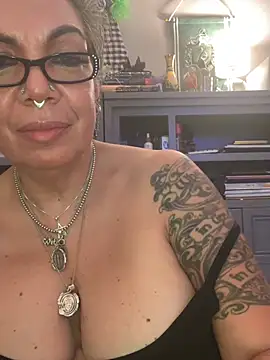 dieseldame1313 webcam