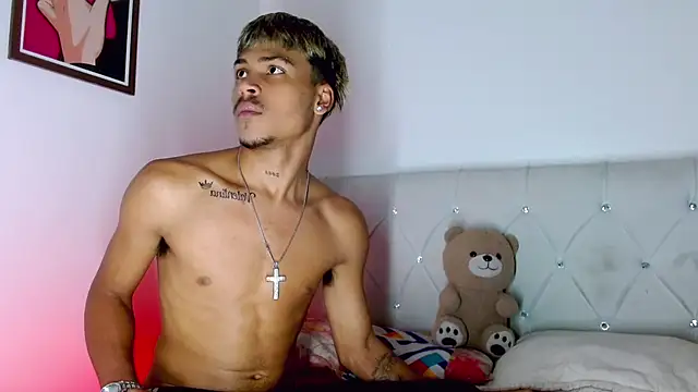 Angel_foxc13 webcam
