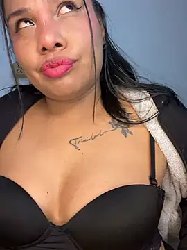 Rashell1_Queen webcam