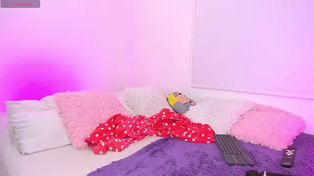 karly_rioss webcam