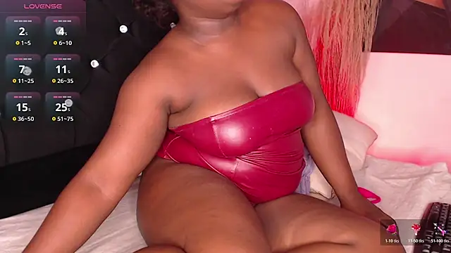 LaurenG7 webcam