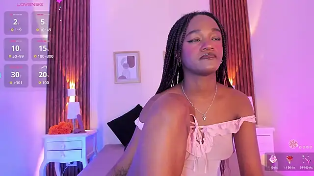 Chloebrunnie webcam