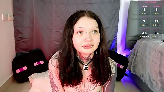 Lein_Bone live cam on StripChat