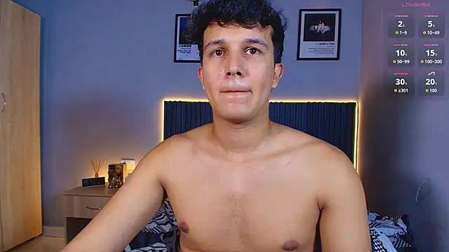 Leo_Savage_ webcam