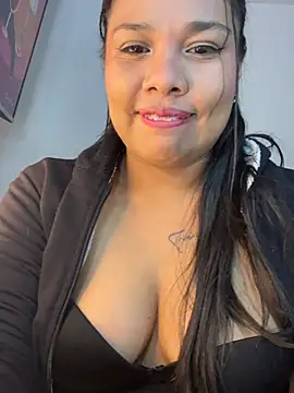 Rashell1_Queen live cam on StripChat
