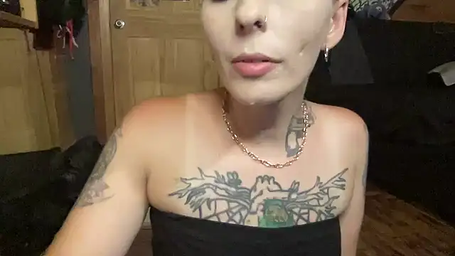 TeenyDoll webcam