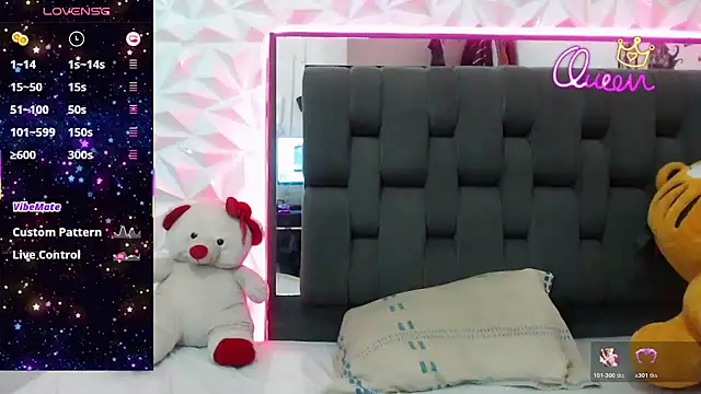 Allie_Vergara webcam