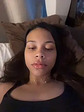 Petite_Baddie