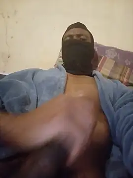 SharmudaBond live cam on StripChat