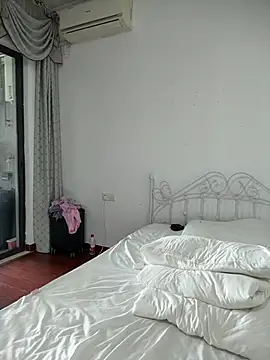 ruanruan05 webcam