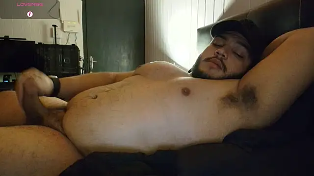 theusxbear (M young) - trucker bear horny
