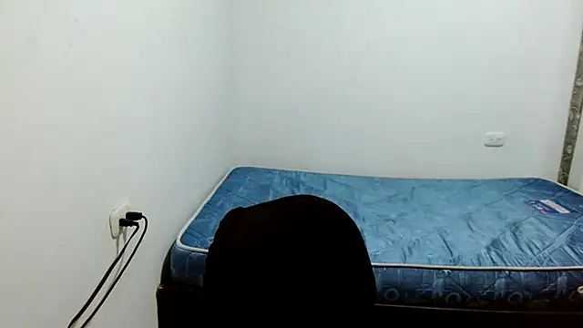estefania224 live cam