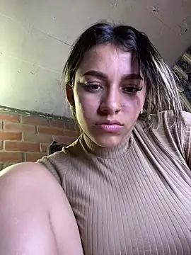 liahot69 live webcam show
