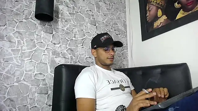 Chris_Dick23 webcam