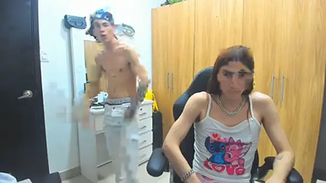 Pride_couple webcam