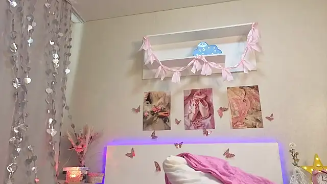 Milly_Lane webcam