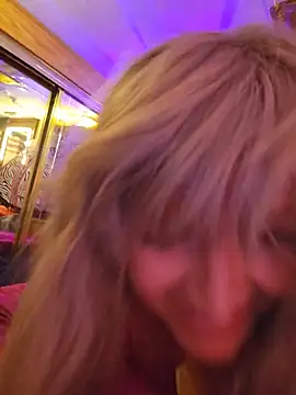 annika_lately webcam