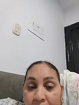 MirandaSoto webcam