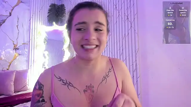 Naomy_tay1 webcam