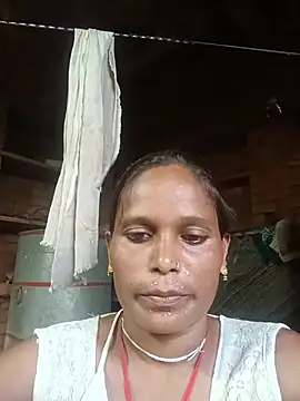 cute_diya_12 webcam