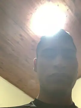 Emiliano_Reyes webcam