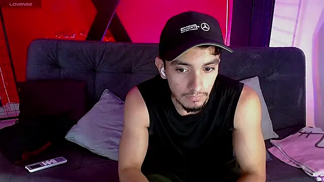 dante_18cm_ live cam on StripChat