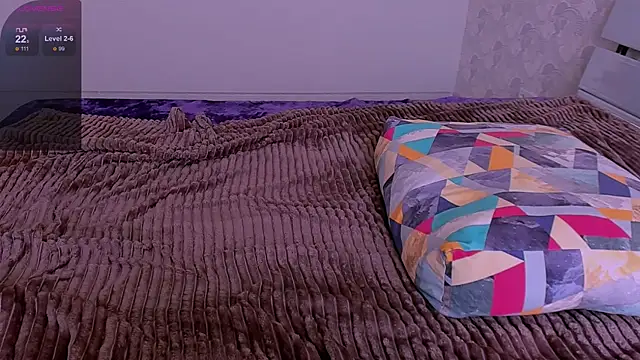 Janie_JJ_Curvie webcam