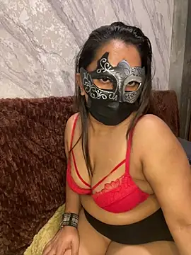 LioraWance live cam on StripChat