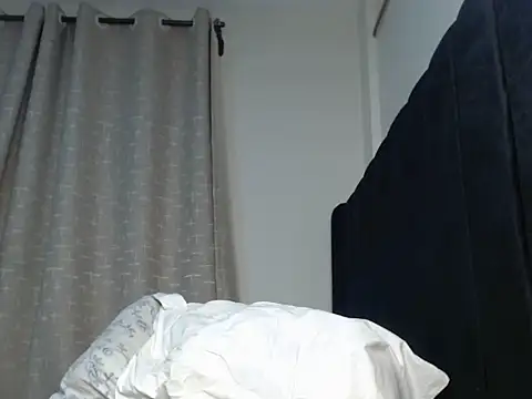 sexxyykittyy live cam on StripChat