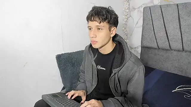 DANIEL_Hot777 webcam