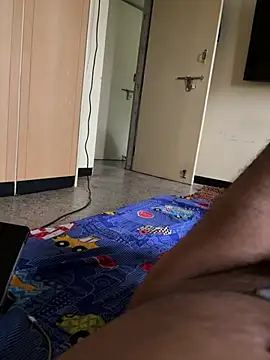 NashikbisexualDaddy webcam