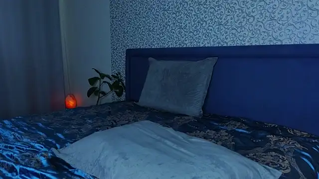 Kristi_Wolf live cam
