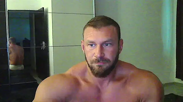 muscularkevin webcam