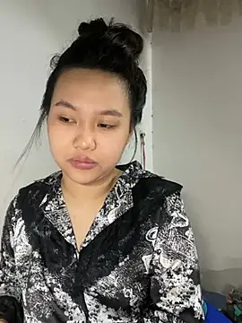 Almira6868 webcam