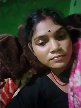 Jooli_cuty live webcam show