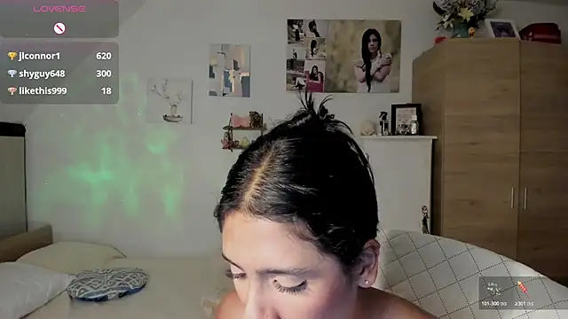 veronikolsen- (F young) - my pussy close to your face