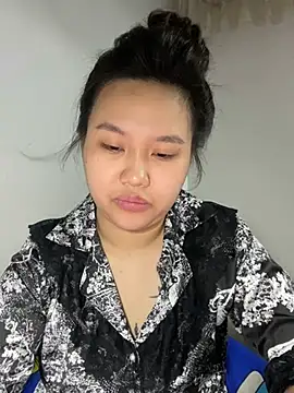 Almira6868 webcam