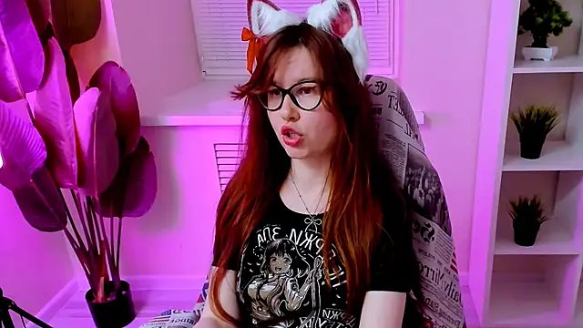 CarolGiggly live cam