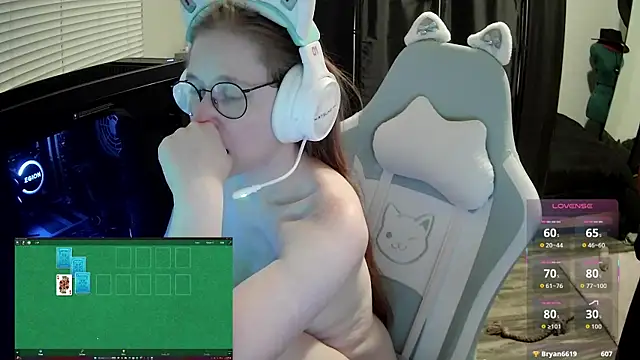 LilyFoxxx live cam on StripChat